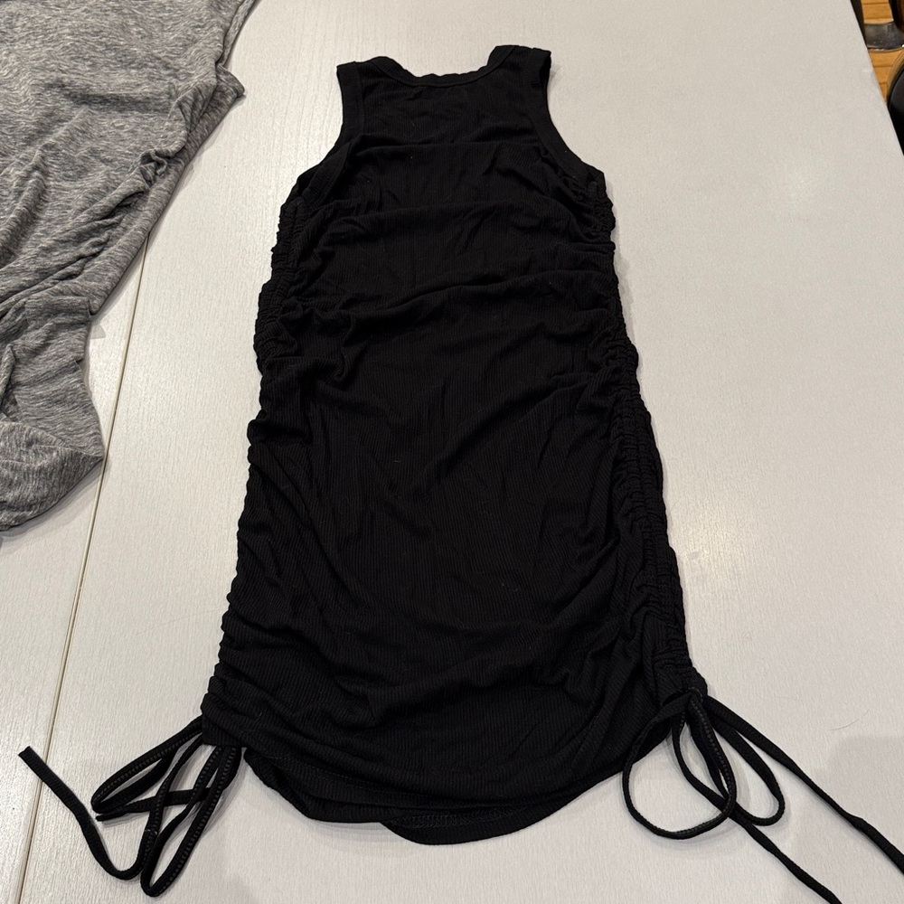 Floral And Solid Dresses Bundle - image 5